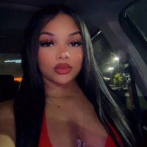 Meet your Posher, Alanis